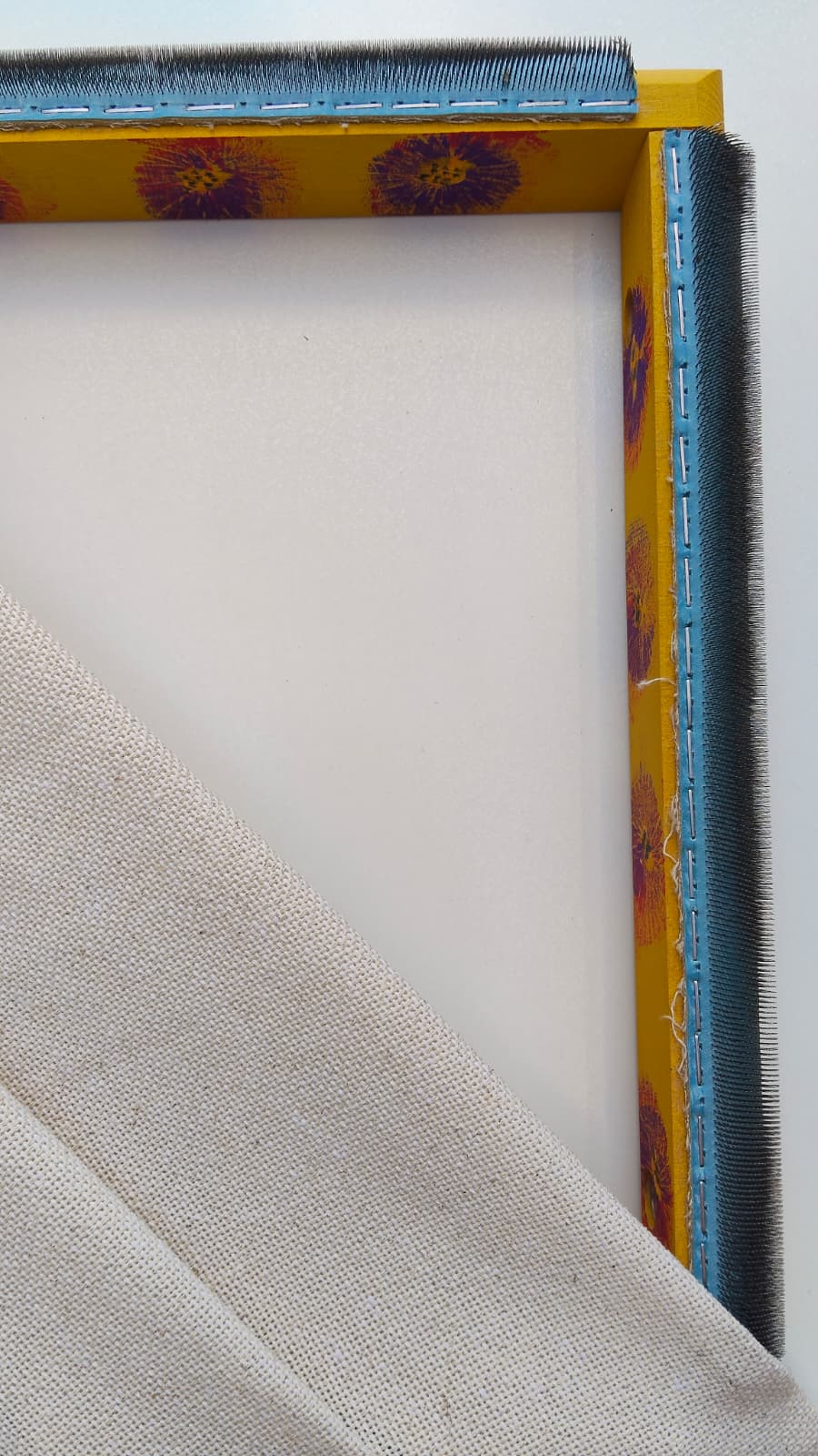 Sarı Çiçekli Sihirli Punch (İğneli/Telli) Kasnak (KILIF HEDİYELİ !!)