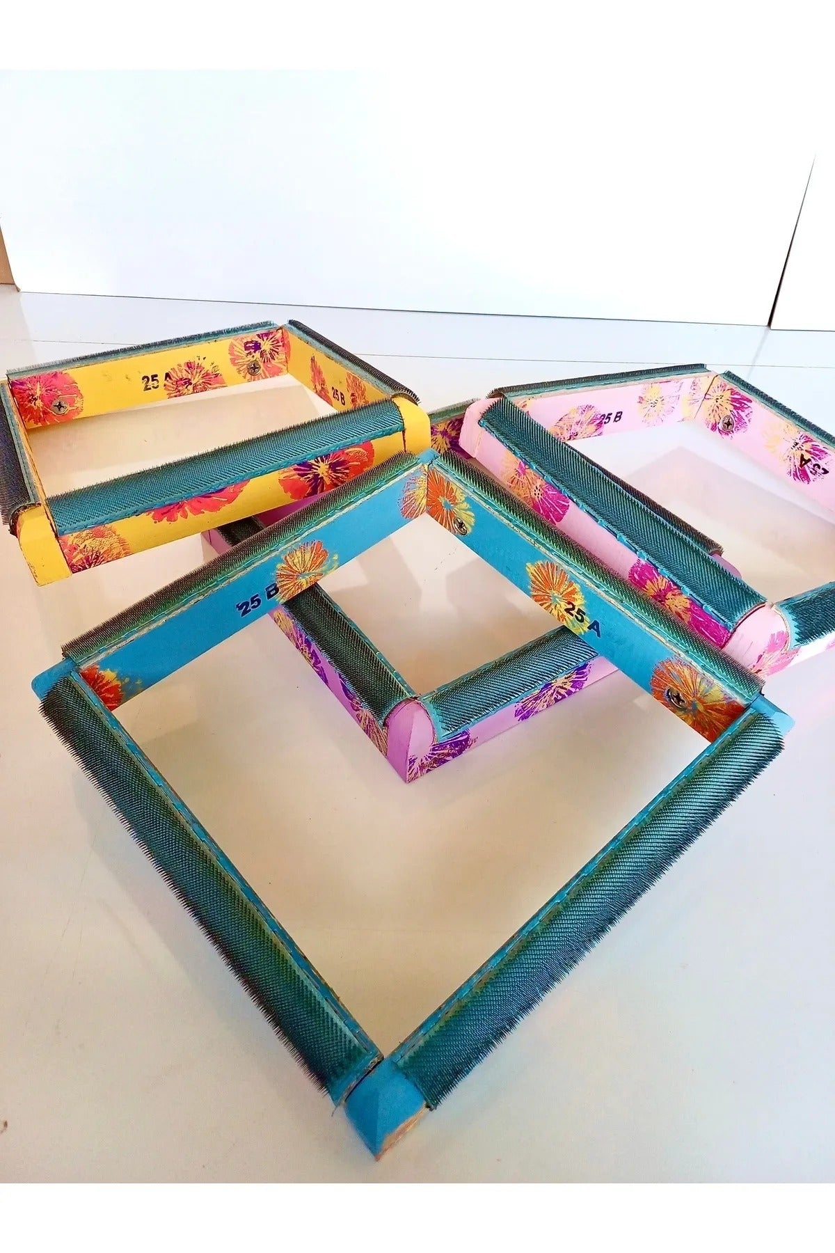 45X45 cm Pembe Çiçekli Sihirli Punch(panç) (KASNAK KILIF HEDİYELİ) Telli/İğneli Ahşap Nakış Kasnak